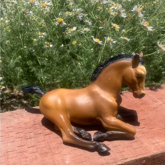 Breyer Toys Vintage Breyer Horse 66 Buckskin Lying Down Foal Poshmark